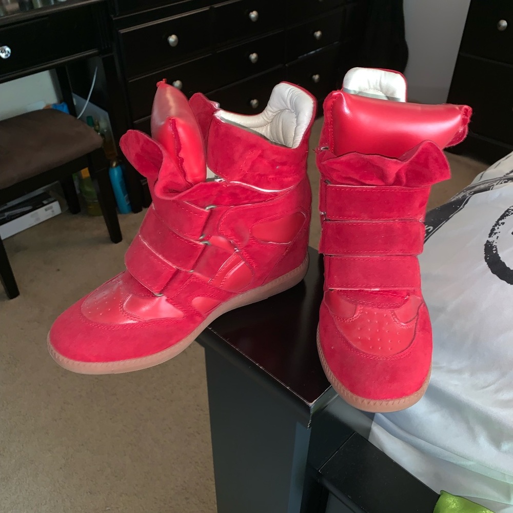 Red isabel marant’s